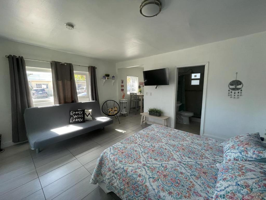 Appartamento Chic And Comfortable Free Street Parking *